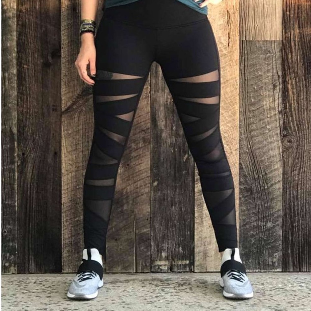 Lululemon Wunder Under Mesh